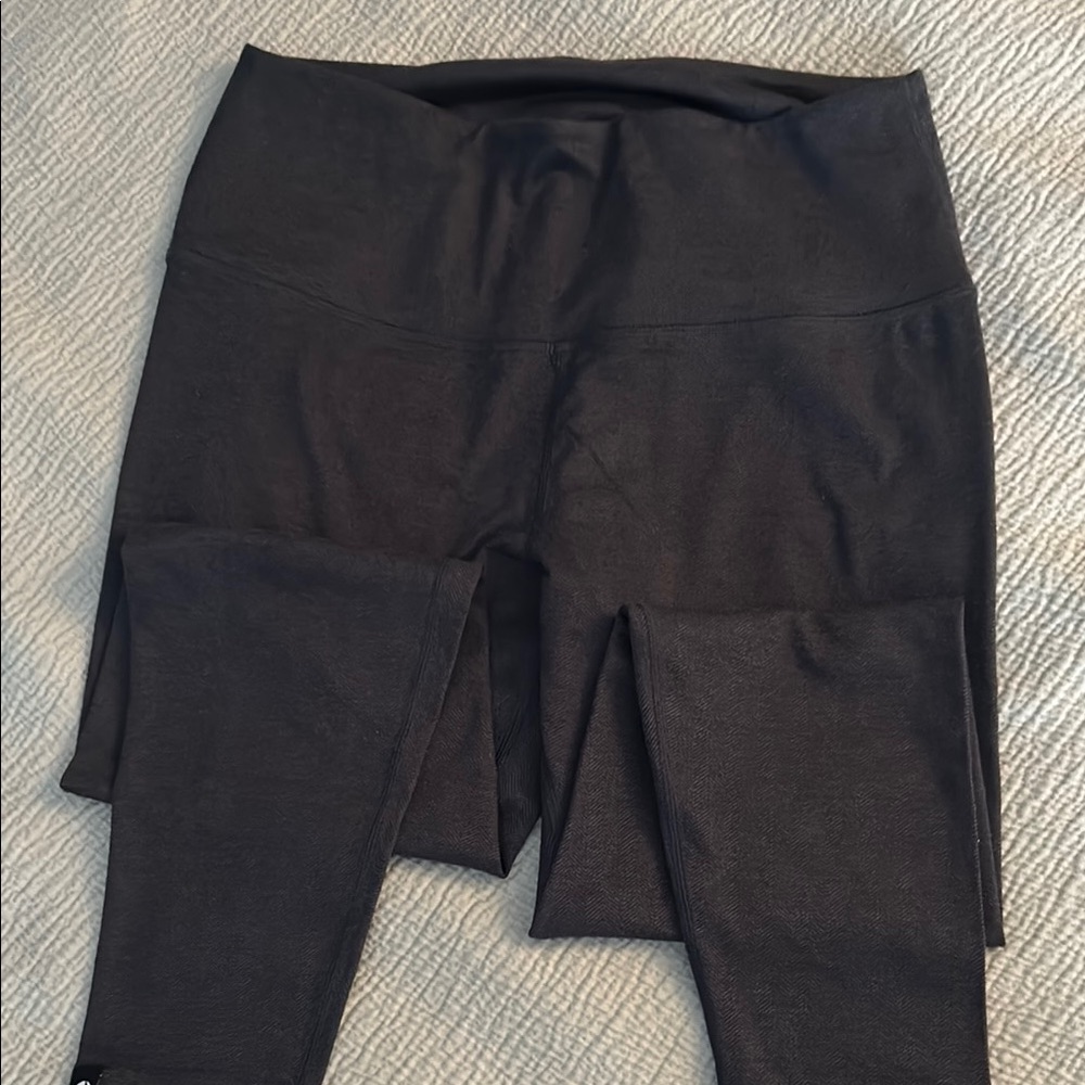 Oiselle herringbone capri